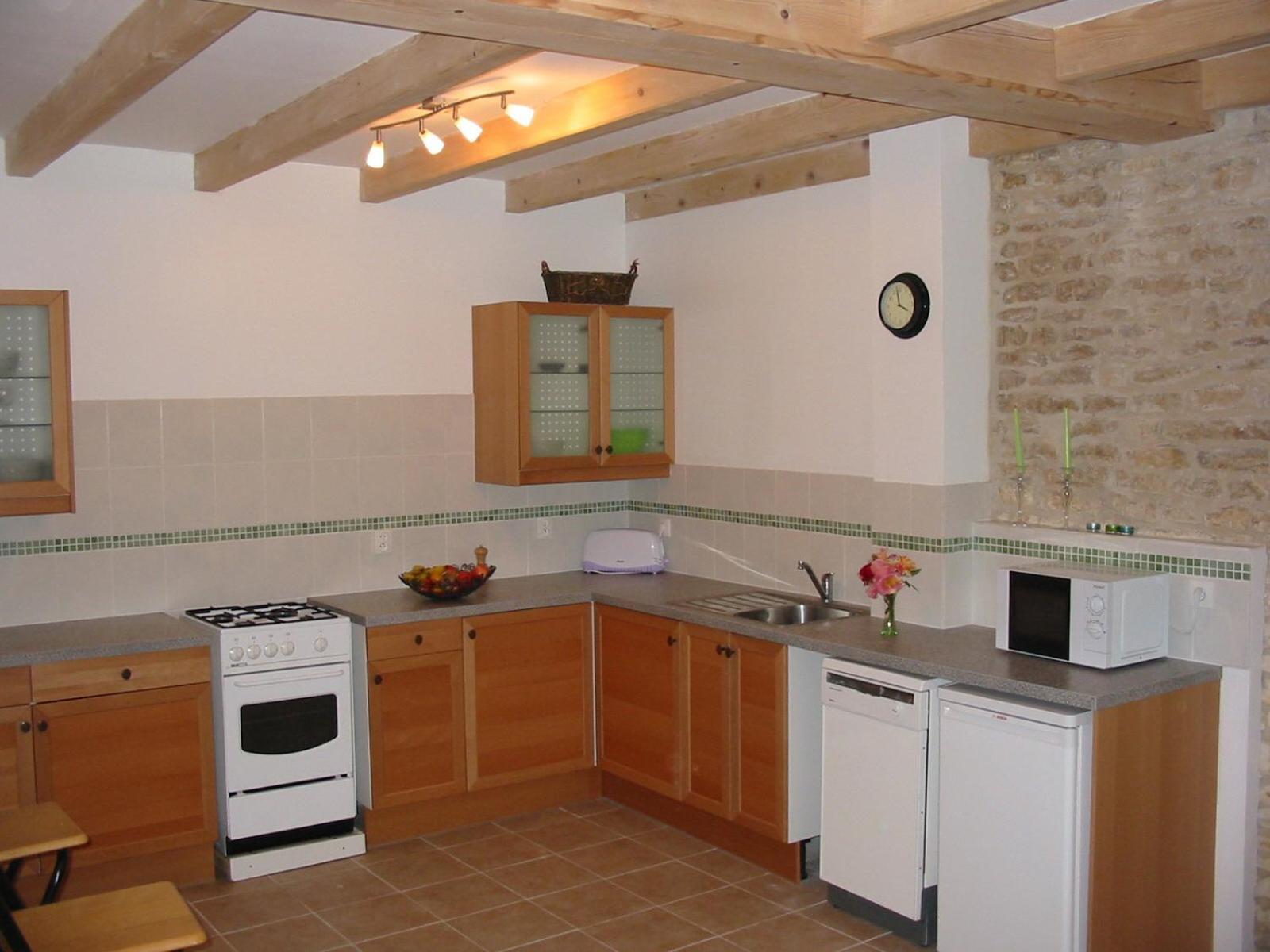 Le Noisetier At Les Hiboux Gites Chef-Boutonne Bagian luar foto